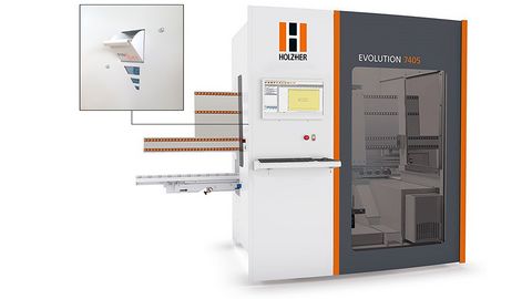 Usinage CNC complet au format compact avec insertion de tourillons entièrement automatisée