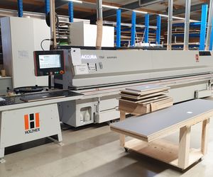 Holzmanufaktur PAN mit der Kantenanleimmaschine ACCURA für perfekte Kanten