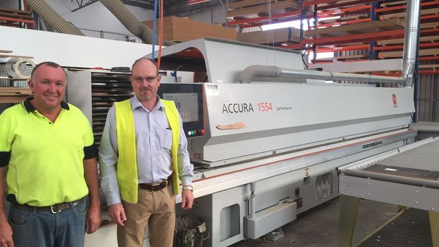 HOLZHER Referenzkunde Timberline in Australien mit Kantenanleimmaschine ACCURA HOLZHER Referenzkunde Timberline in Australien mit Kantenanleimmaschine ACCURA