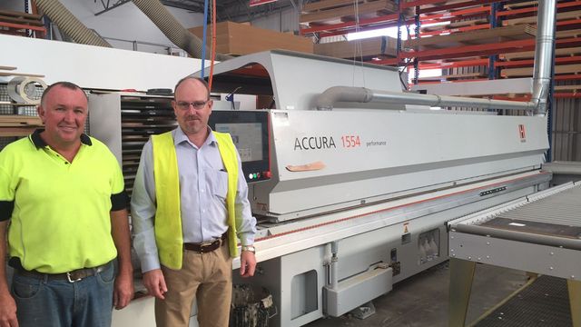 HOLZHER client de référence Timberline en Australie avec la plaqueuse de chants ACCURA