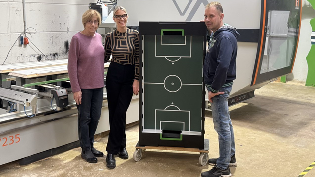 Schreinerei Leonhart Tischkicker Herstellung mit Holzher 5-Achs CNC Bearbeitungszentrum