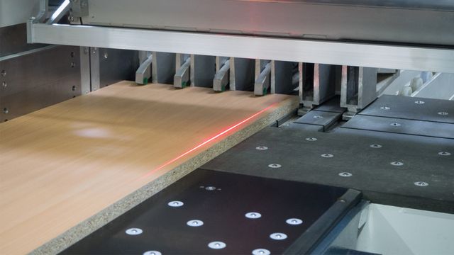 Laserunterstütztes Anzeigesystem für fehlerfreie Teile-Identifizierung Laserunterstütztes Anzeigesystem für fehlerfreie Teile-Identifizierung
